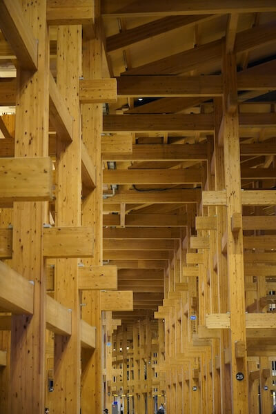 Low carbon building